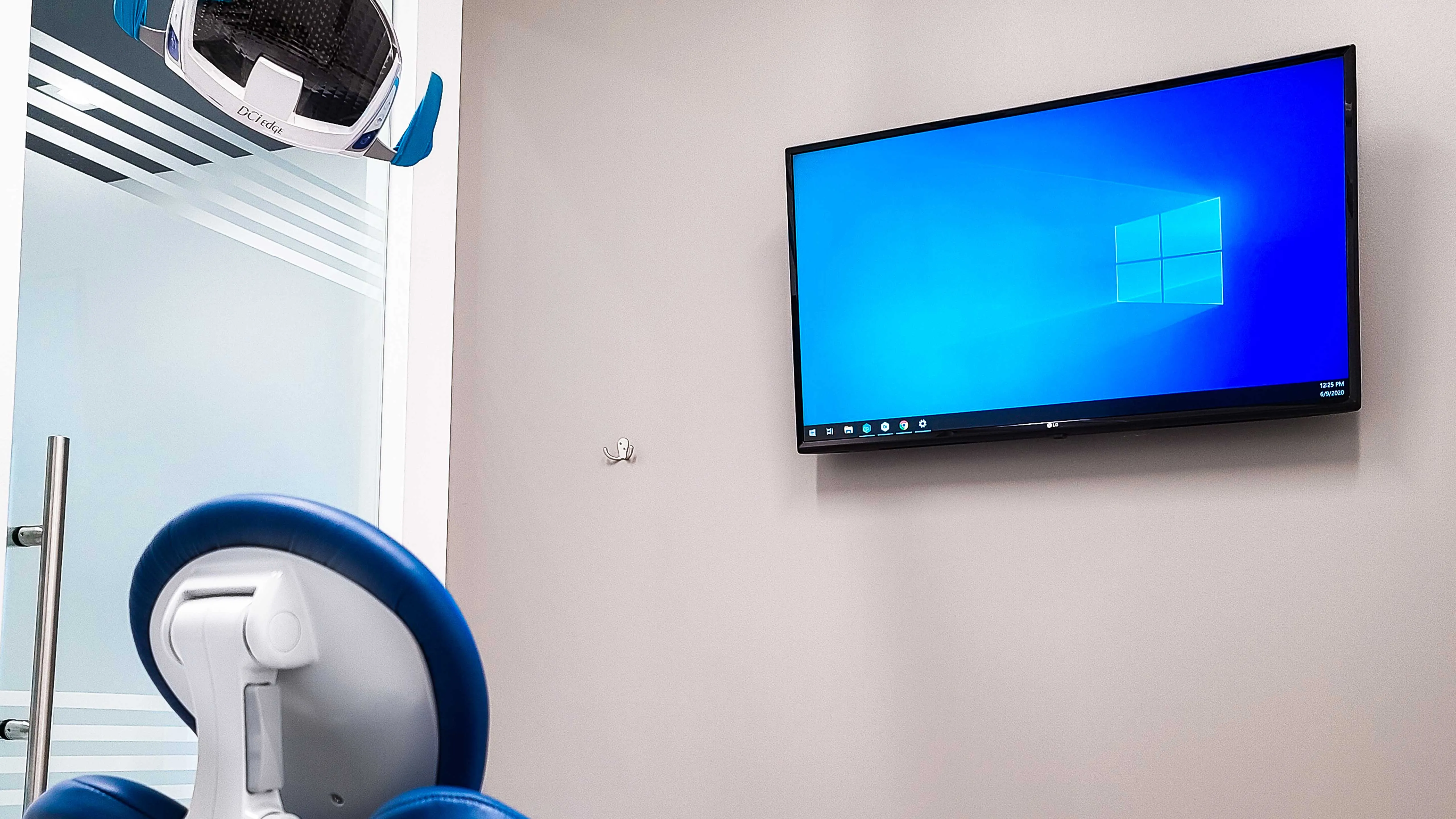 An image of the NuDentistry dental clinic